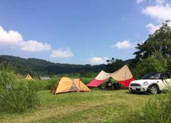 写真:キャンプ